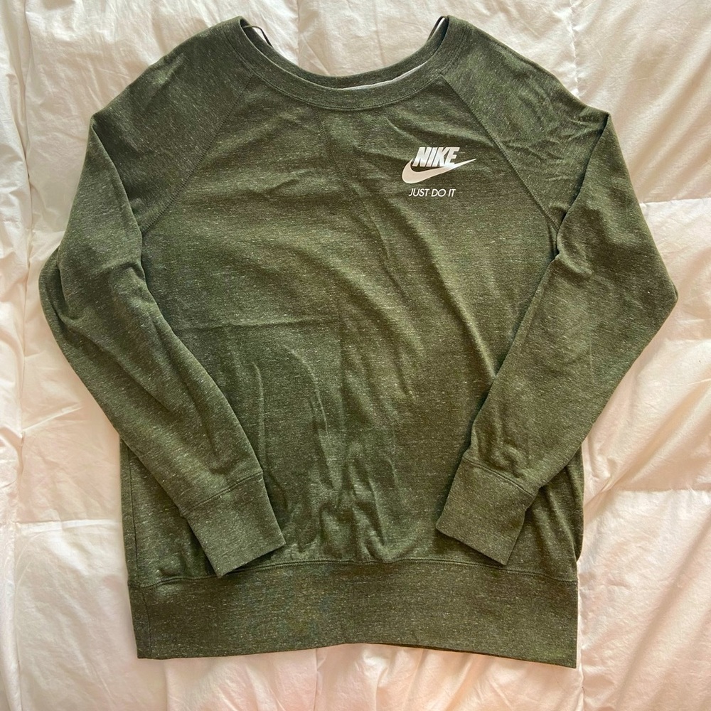 Nike pullover